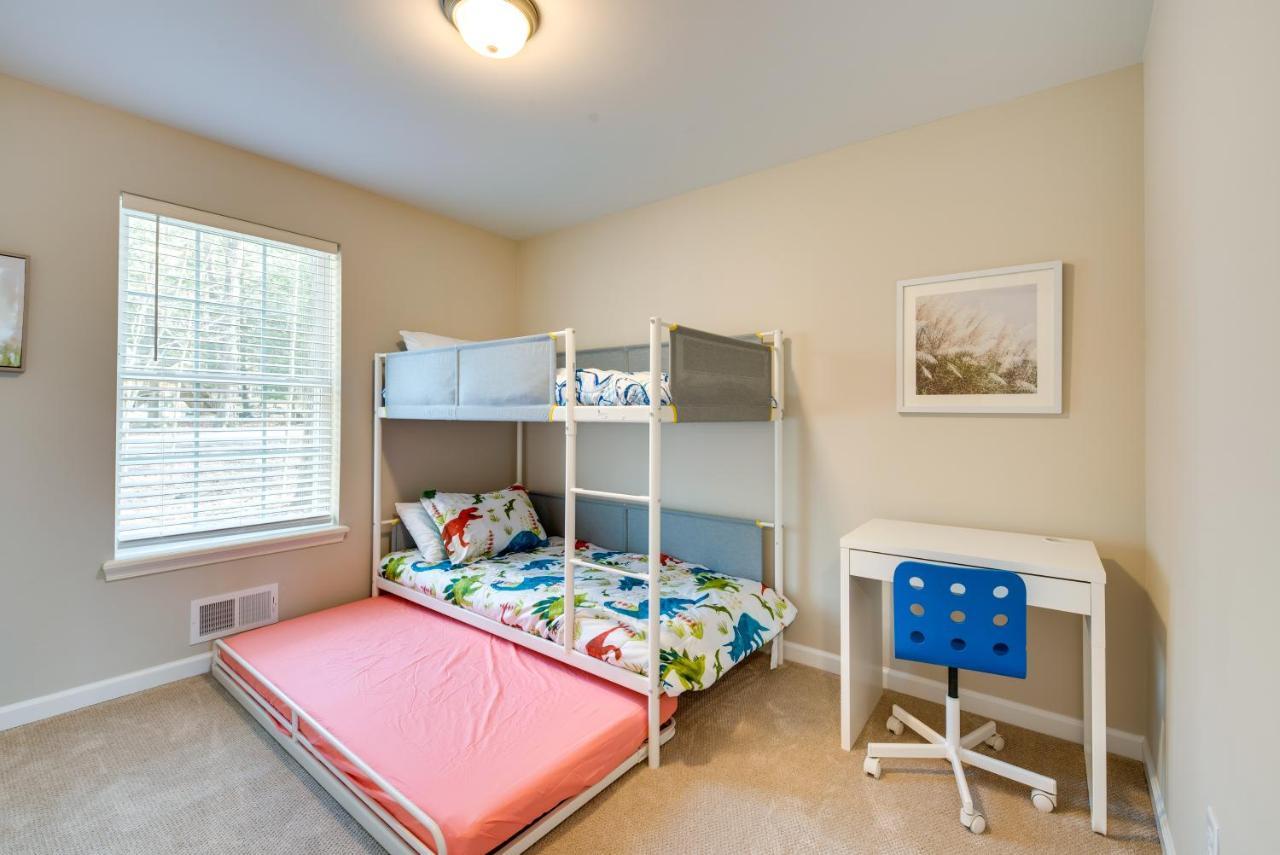 Pocono With Community Perks Hike And Ski! Pocono Lake